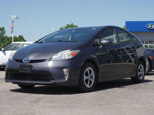 Winter Gray Metallic 2015 Toyota Prius Two