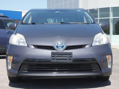 Winter Gray Metallic 2015 Toyota Prius Two