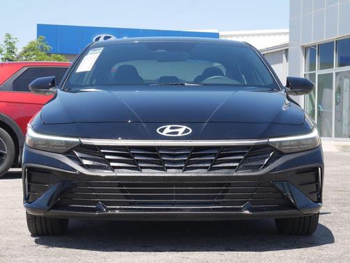 Abyss Black 2026 Hyundai ELANTRA Sport