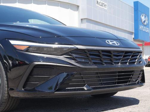 Abyss Black 2026 Hyundai ELANTRA Sport