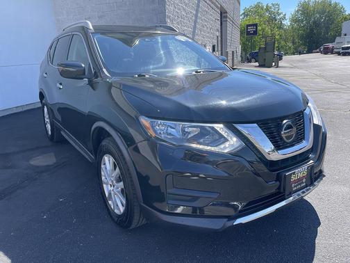 Magnetic Black Pearl 2020 Nissan Rogue S