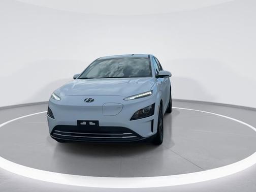2022 Hyundai KONA EV SEL