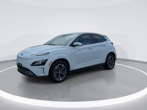 2022 Hyundai KONA EV SEL