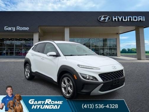 White 2023 Hyundai KONA SEL