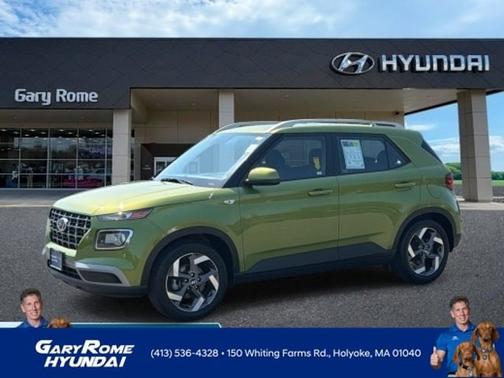Green 2023 Hyundai VENUE SEL