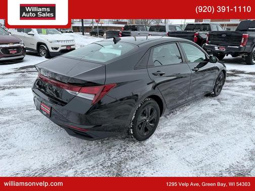 2021 Hyundai ELANTRA SEL