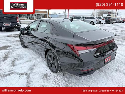 2021 Hyundai ELANTRA SEL