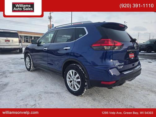 2017 Nissan Rogue SV