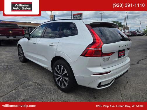 Crystal White Metallic 2023 Volvo XC60 B5 Plus Dark Theme