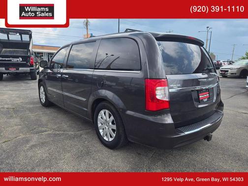2015 Chrysler Town & Country Touring