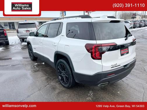 2023 GMC Acadia SLT