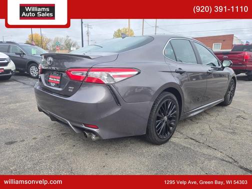 2020 Toyota Camry SE