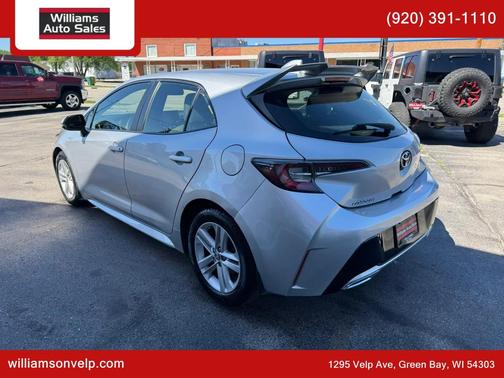 Classic Silver Metallic 2019 Toyota Corolla Hatchback SE