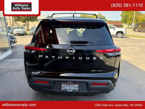 Black 2023 Nissan Pathfinder SV