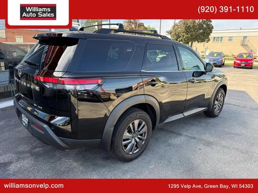 Black 2023 Nissan Pathfinder SV