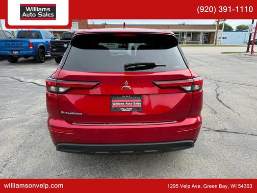 2022 Mitsubishi Outlander ES