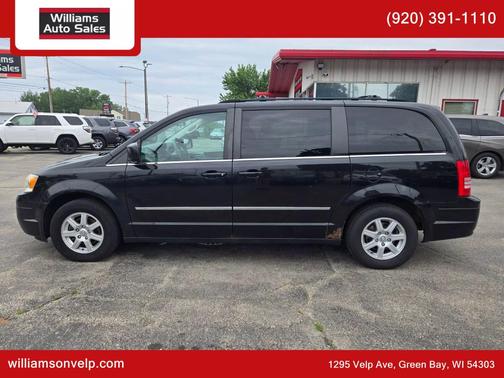 2010 Chrysler Town & Country Touring