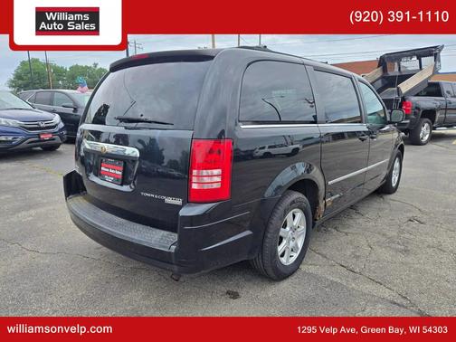 2010 Chrysler Town & Country Touring