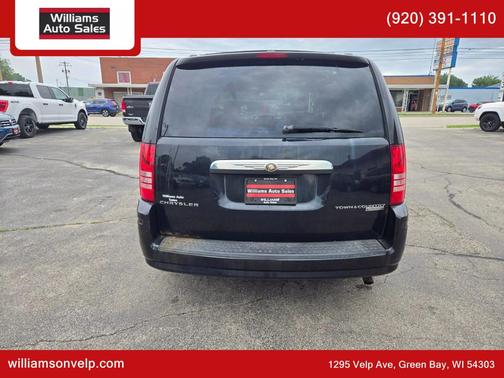 2010 Chrysler Town & Country Touring