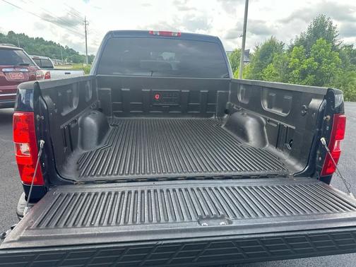 Imperial Blue Metallic 2009 Chevrolet Silverado 1500 LT Crew Cab