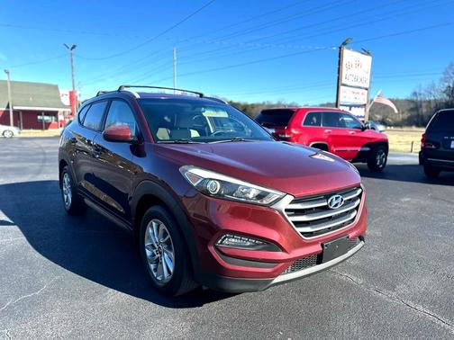 2016 Hyundai TUCSON SE