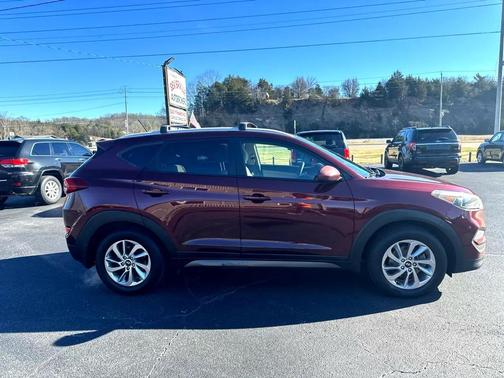 2016 Hyundai TUCSON SE