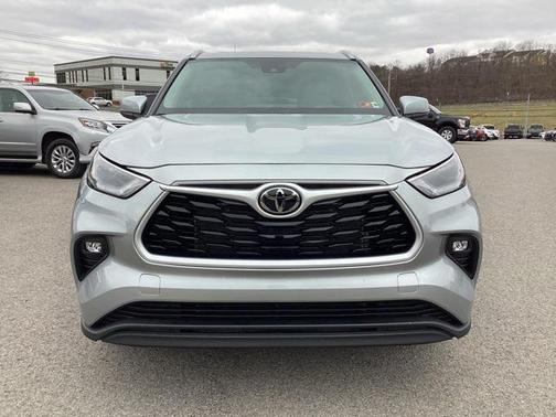 2025 Toyota Highlander XLE