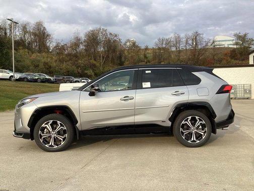 2025 Toyota RAV4 Hybrid SE