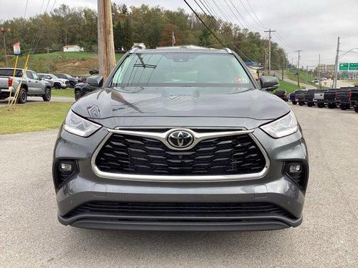 2025 Toyota Highlander Limited