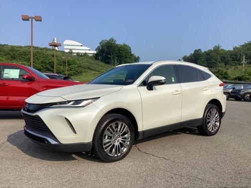 2022 Toyota Venza XLE