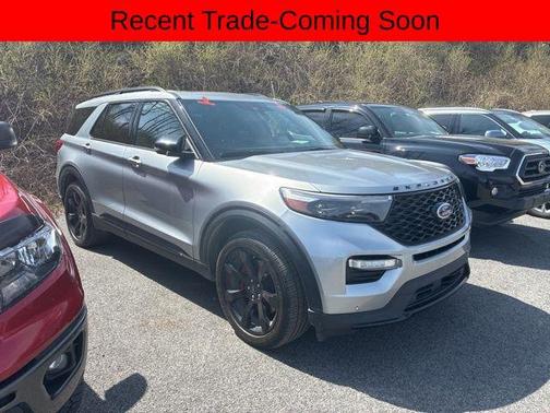 Iconic Silver Metallic 2022 Ford Explorer ST