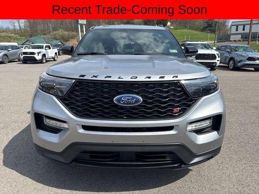 Iconic Silver Metallic 2022 Ford Explorer ST