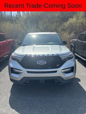 Iconic Silver Metallic 2022 Ford Explorer ST