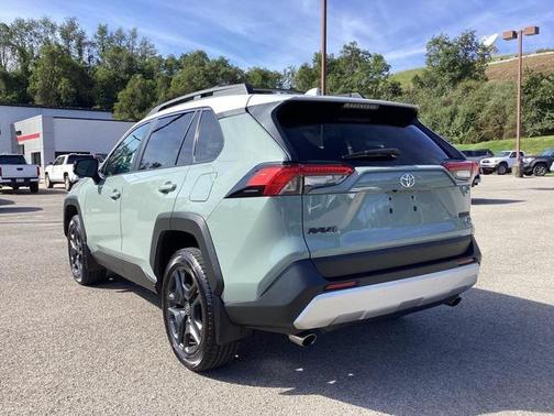 2022 Toyota RAV4 Adventure