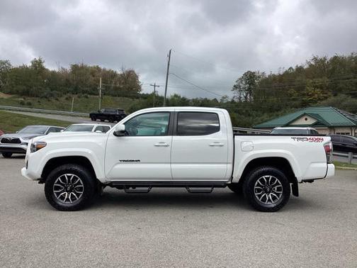 2022 Toyota Tacoma TRD Sport