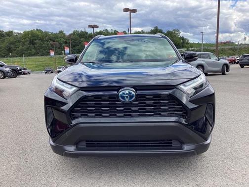 2023 Toyota RAV4 Hybrid XLE