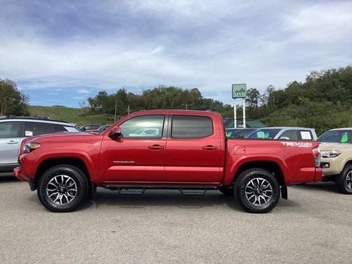 2022 Toyota Tacoma TRD Sport