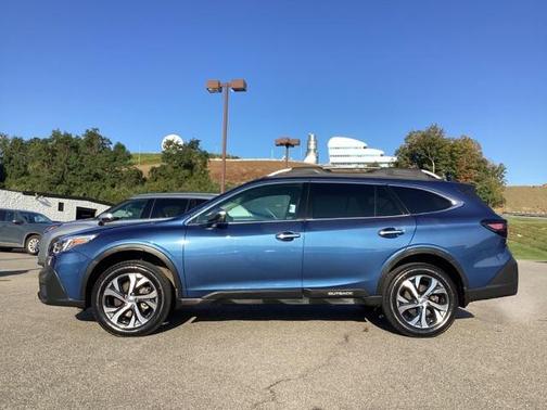 2022 Subaru Outback Touring