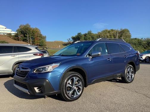 2022 Subaru Outback Touring