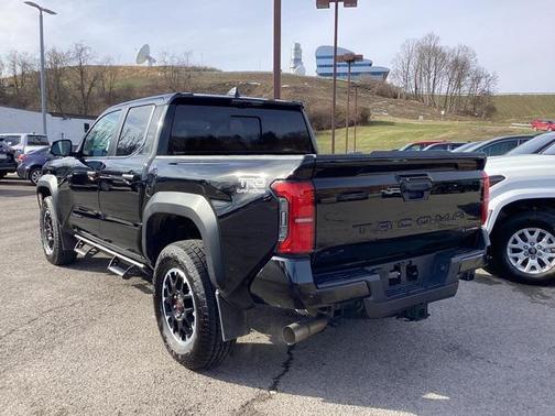 2024 Toyota Tacoma Hybrid TRD Off Road