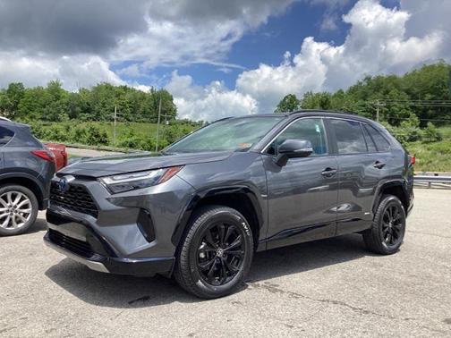 2022 Toyota RAV4 Hybrid SE