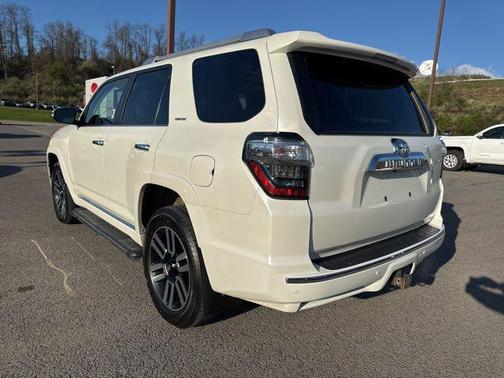 Blizzard Pearl 2022 Toyota 4Runner Limited