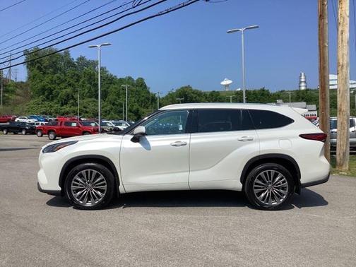 2021 Toyota Highlander Platinum