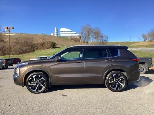 2022 Mitsubishi Outlander SEL