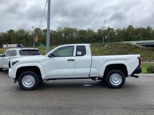 2025 Toyota Tacoma SR