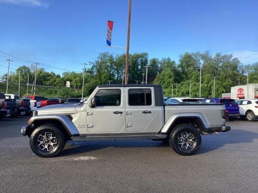 2020 Jeep Gladiator Overland