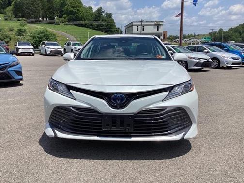 2019 Toyota Camry Hybrid XLE