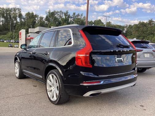 2019 Volvo XC90 T6 Inscription