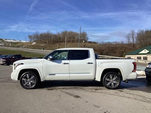 2023 Toyota Tundra Hybrid Capstone