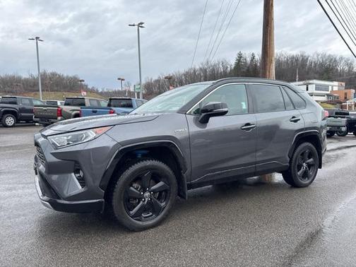 2021 Toyota RAV4 Hybrid SE